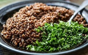 os benefícios e malefícios da dieta de trigo sarraceno